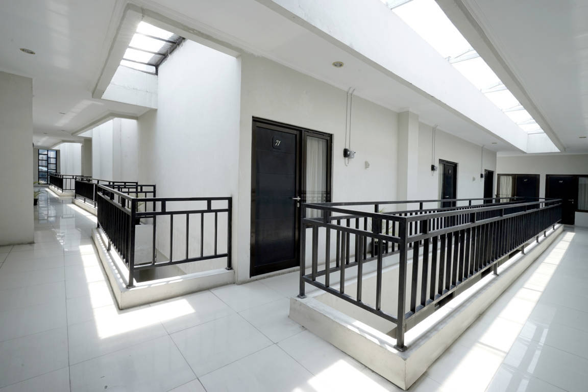 D'Paragon Kijang Utara Image